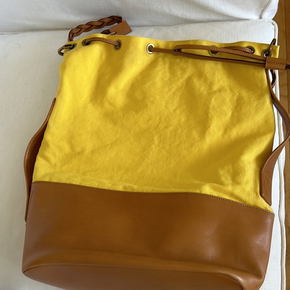 Really great Gucci canvas and leather beach bag. - Picture 10 of 12